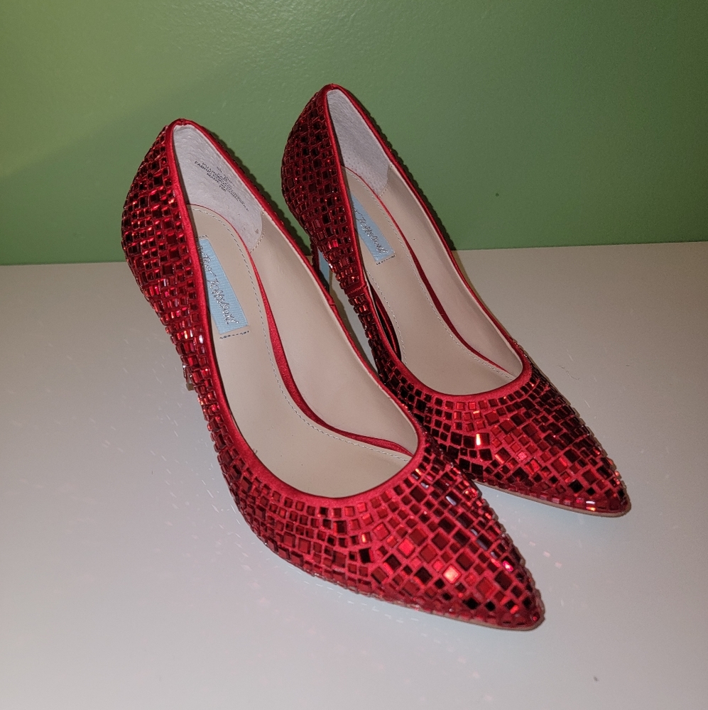 BETSEY JOHNSON HEELS